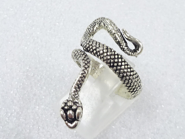 Japanese Kimono / Antique Accessories Metal